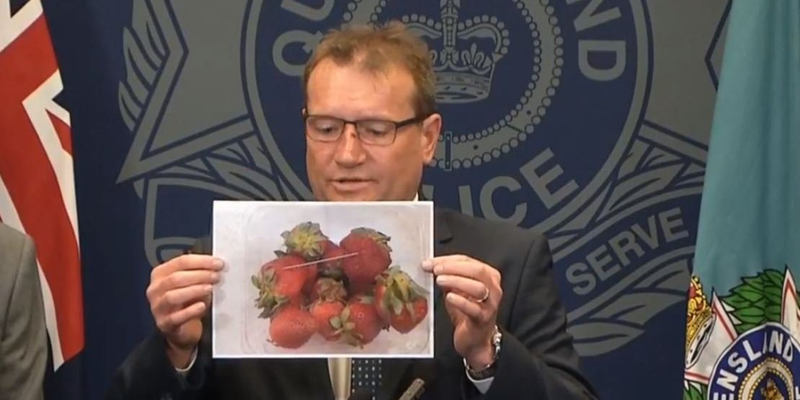 Illustration for article titled Alguien está escondiendo agujas en el interior de las fresas en Australia, y ya han aparecido casos con plátanos y manzanas